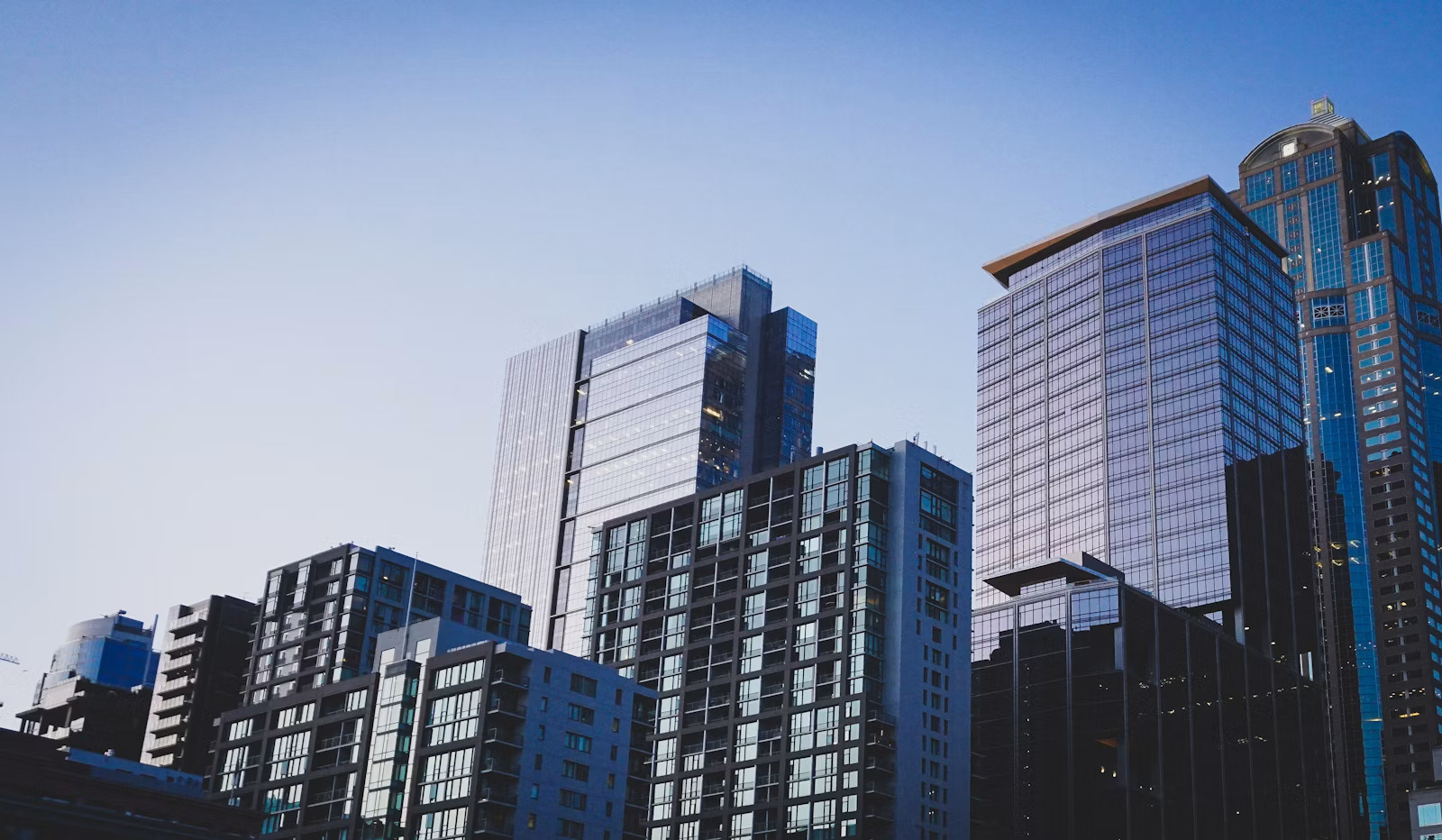 Building a Dubai Lifestyle Before Moving to Dubai